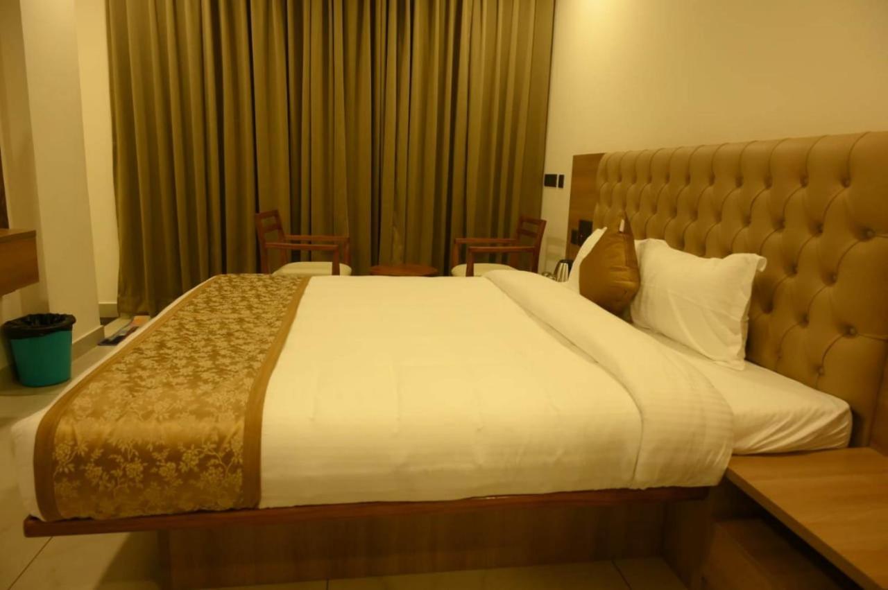 Shrreyas Inn Boarding & Lodging Kundapur Extérieur photo